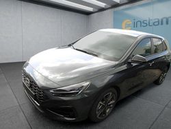 Grün Neu 2025 Hyundai i30 Limousine | 27.649 € (Teuer)