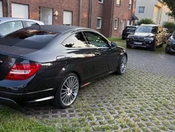 Schwarz Gebraucht 2012 Mercedes C250 Coupé | 10.700 € (Fairer Preis)