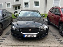 Schwarz Gebraucht 2017 Jaguar XE Ingenium Limousine | 13.000 € (Guter Preis)