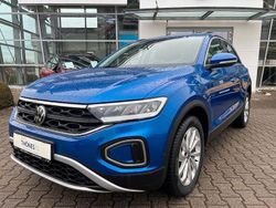 Blau Gebraucht 2023 VW T-Roc Life SUV | 20.990 € (Fairer Preis)