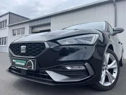 Mitternachtsschwarz Gebraucht 2024 Seat Leon FR-Line Kombi | 24.640 € (Superpreis)