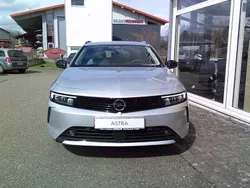 Kristallsilber Gebraucht 2024 Opel Astra Enjoy Kombi | 22.400 € (Fairer Preis)