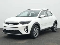 Schneeweiß Gebraucht 2024 Kia Stonic Vision SUV | 19.980 € (Fairer Preis)