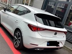 Weiß Gebraucht 2020 Seat Leon FR Limousine | 18.299 € (Guter Preis)