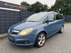 Blau Gebraucht 2007 Opel Zafira Cosmo Van / Kleinbus | 3.950 € (Fairer Preis)