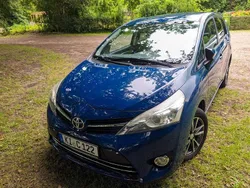Blau Gebraucht 2014 Toyota Verso Comfort Van / Kleinbus | 7.890 € (Superpreis)