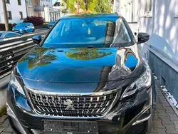 Schwarz Gebraucht 2018 Peugeot 3008 Kombi | 16.999 € (Fairer Preis)