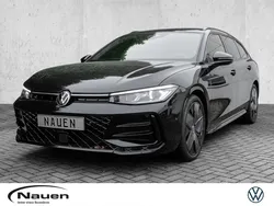 Grenadillschwarz metallic Neu 2024 VW Passat Style Kombi | 53.990 € (Teuer)