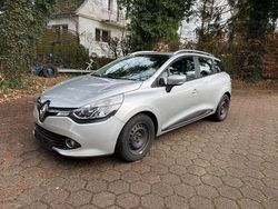 Grau Gebraucht 2015 Renault Clio IV Limousine | 6.499 € (Superpreis)