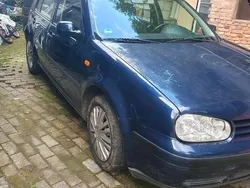 Blau Gebraucht 1998 VW Golf IV Kleinwagen | 599 € (Guter Preis)