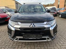 Schwarz Gebraucht 2020 Mitsubishi Outlander Diamant Edition SUV | 14.999 € (Guter Preis)