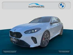 Weiß Gebraucht 2024 BMW 120 Efficient Dynamics Kleinwagen | 36.895 € (Fairer Preis)