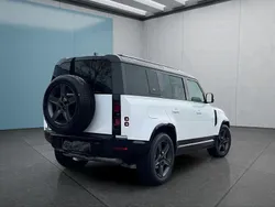 Weiß Gebraucht 2023 Land Rover Defender SUV | 71.849 € (Teuer)