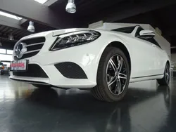 Weiß Gebraucht 2019 Mercedes C200 Limousine | 22.480 € (Fairer Preis)