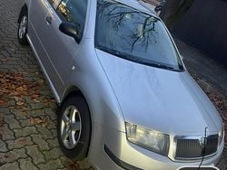 Silber Gebraucht 2007 Skoda Fabia Kleinwagen | 2.295 € (Fairer Preis)