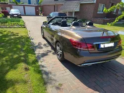 Braun Gebraucht 2014 Mercedes E220 AMG line Cabrio | 23.000 € (Teuer)