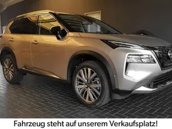 Xew champagne silver / black Gebraucht 2023 Nissan X-Trail Tekna SUV | 37.585 € (Fairer Preis)