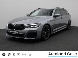 Skyscraper grau c4wschwarz Gebraucht 2022 BMW 530 M Sport Limousine | 40.999 € (Fairer Preis)