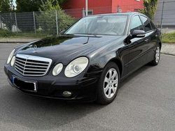 Schwarz Gebraucht 2007 Mercedes E220 Limousine | 7.000 € (Etwas zu teuer)