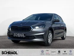 Graphitegrau metallic Gebraucht 2024 Skoda Fabia Active Limousine | 17.490 € (Guter Preis)