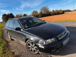 Schwarz Gebraucht 2003 Volvo V40 Kombi | 800 € (Guter Preis)