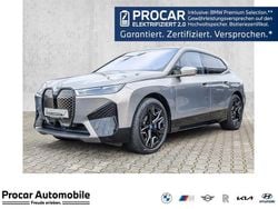 Grau Gebraucht 2022 BMW iX Performance SUV | 66.880 € (Guter Preis)