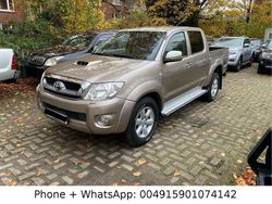 Schwarz metallic Gebraucht 2008 Toyota HiLux Abholung | 13.500 €