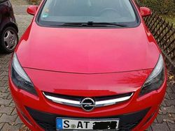 Rot Gebraucht 2015 Opel Astra Eco Kombi | 6.300 € (Fairer Preis)