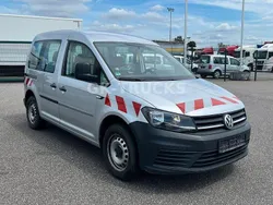 Silber Gebraucht 2018 VW Caddy Van / Kleinbus | 10.948 € (Fairer Preis)