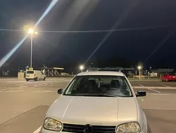 Silber Gebraucht 1998 VW Golf IV Kleinwagen | 1.500 € (Etwas zu teuer)