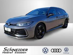 Diabasgrau (metallic) Gebraucht 2024 VW Passat R-line Kombi | 46.380 € (Teuer)