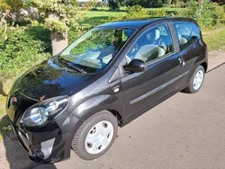 Schwarz Gebraucht 2009 Renault Twingo Kleinwagen | 2.499 €