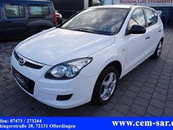 Weiß Gebraucht 2010 Hyundai i30 Limousine | 4.299 € (Fairer Preis)