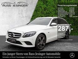 Weiß Gebraucht 2020 Mercedes C300e Avantgarde Limousine | 24.980 € (Superpreis)