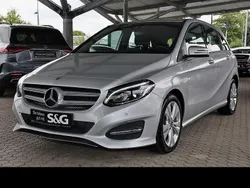 Andere Gebraucht 2017 Mercedes B180 Business Van / Kleinbus | 17.890 € (Fairer Preis)