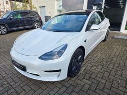 Weiß Gebraucht 2021 Tesla Model 3 Standard Range Plus Limousine | 25.999 € (Guter Preis)