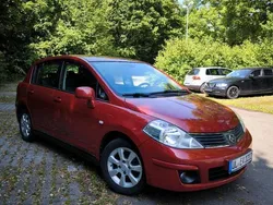 Rot Gebraucht 2009 Nissan Tiida Kleinwagen | 4.699 € (Etwas zu teuer)