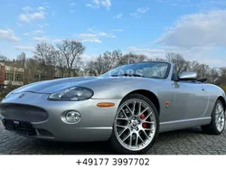 Silber Gebraucht 2006 Jaguar XKR Cabrio | 29.786 € (Etwas zu teuer)