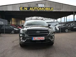 Grün Gebraucht 2018 Ford Kuga ST-Line SUV | 18.700 € (Teuer)
