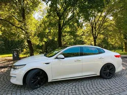 Weiß Gebraucht 2016 Kia Optima 3 Limousine | 9.750 € (Superpreis)
