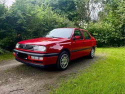 Rot Gebraucht 1993 VW Vento Limousine | 3.699 €
