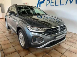 Grau Neu 2025 VW T-Roc Life SUV | 34.890 € (Guter Preis)