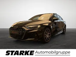 Schwarz (mythosschwarz metallic) Neu 2025 Audi RS3 Ambiente Kleinwagen | 70.990 €