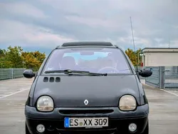 Schwarz Gebraucht 2001 Renault Twingo Initiale Kleinwagen | 1.999 € (Fairer Preis)
