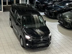 Schwarz Gebraucht 2022 Toyota Proace Verso City Kombi | 23.695 € (Guter Preis)