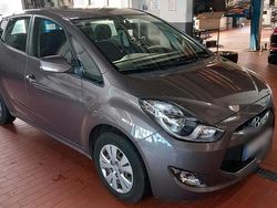 Braun Gebraucht 2012 Hyundai ix20 Kleinwagen | 5.500 € (Fairer Preis)