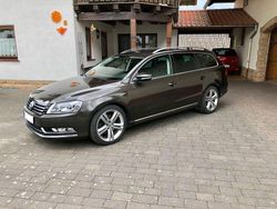 Braun Gebraucht 2013 VW Passat Highline Kombi | 10.999 € (Fairer Preis)