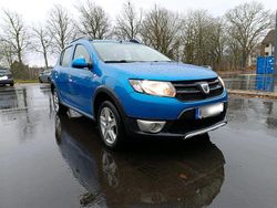 Blau Gebraucht 2013 Dacia Sandero Stepway Kleinwagen | 3.500 €