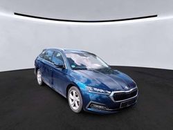 Lavablau metallic (metallic) Gebraucht 2021 Skoda Octavia Style Kombi | 17.400 € (Guter Preis)