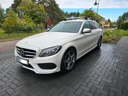 Weiß Gebraucht 2015 Mercedes 180 AMG Limousine | 20.000 €